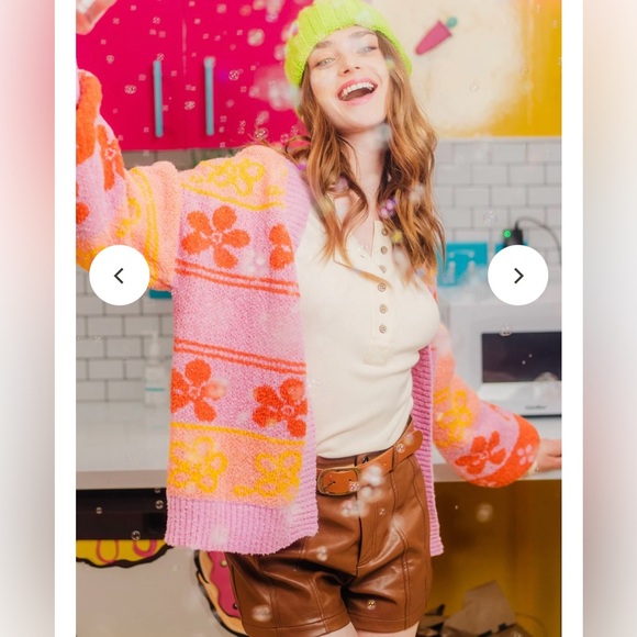 New In Having A Blast Cardigan - EUC - Picture 2 of 6